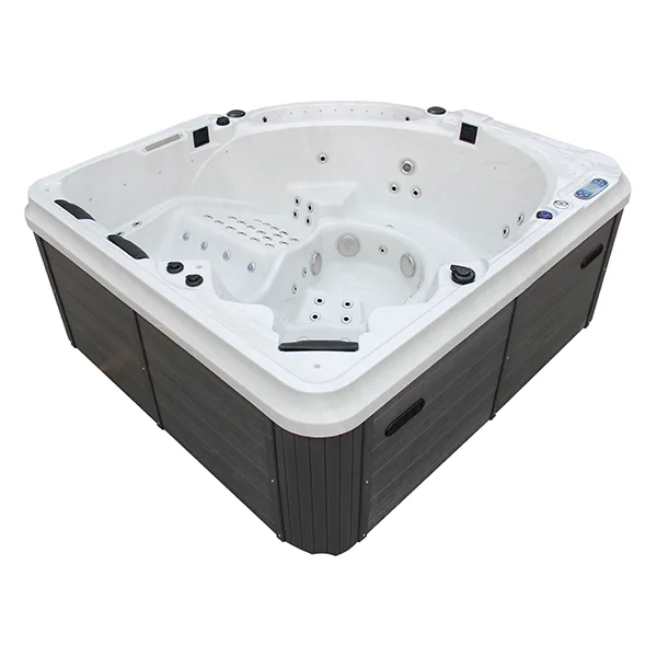 Navaro 01 — ujęcie 2 z dokumentacji modelu